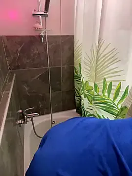 Issa_wiches – webcam model profile photo Image 18