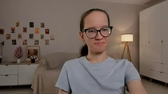 Akane_xxx_69 – webcam model profile photo Image 4