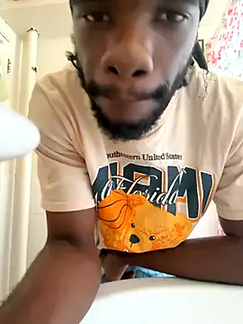 DivineJass – webcam model profile photo Image 8