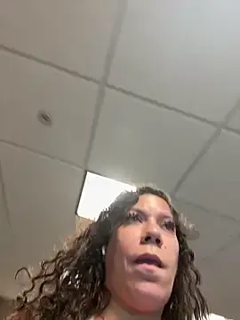 Ladyrubbyx – webcam model profile photo Image 10