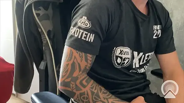 ValenttinaDuboiss – webcam model profile photo Image 3