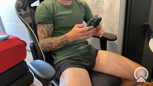 ValenttinaDuboiss – webcam model profile photo Image 4