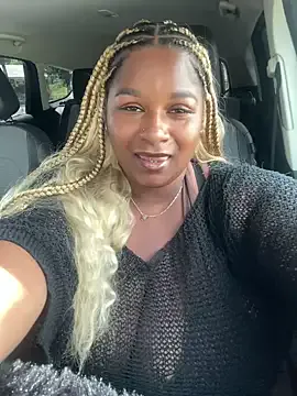 akamilasweetcm101 – webcam model profile photo Image 5