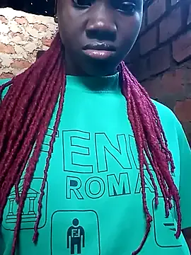 HugeBoobsAlice – webcam model profile photo Image 7