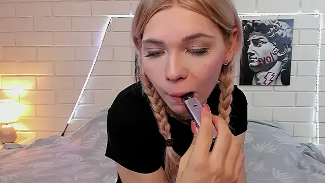 Ladyrubbyx – webcam model profile photo Image 12