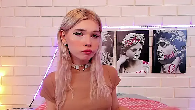 Ladyrubbyx – webcam model profile photo Image 8