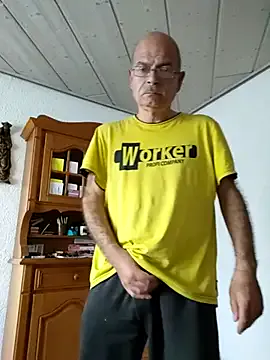 Italianstallion70 – webcam model profile photo Image 13