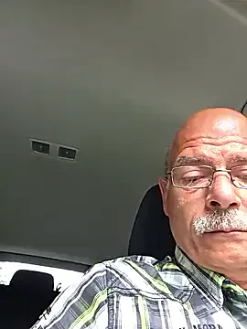 Italianstallion70 – webcam model profile photo Image 16