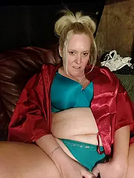 akamilasweetcm101 – webcam model profile photo Image 17