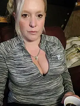 akamilasweetcm101 – webcam model profile photo Image 7