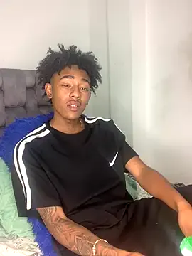 AshleyNess – webcam model profile photo Image 6