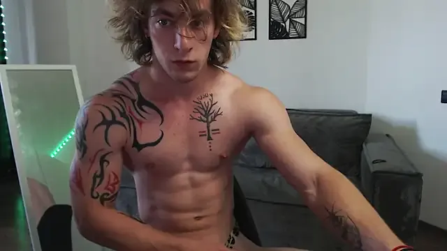 ScandalXX22 – webcam model profile photo Image 3