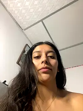 CarleeVelvet – webcam model profile photo Image 13