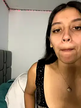 CarleeVelvet – webcam model profile photo Image 15