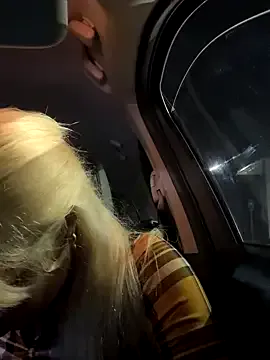 Spunstud webcam show Image 6