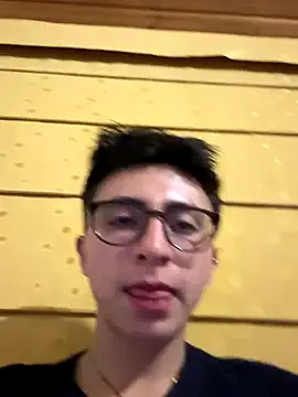 vlunaper18 – webcam model profile photo Image 16