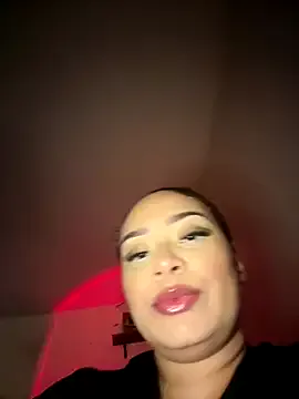 KinkyCorina – webcam model profile photo Image 18