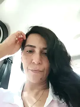 CarleeVelvet – webcam model profile photo Image 12