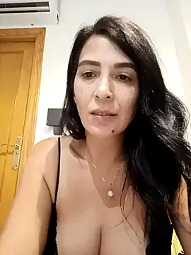 CarleeVelvet – webcam model profile photo Image 13