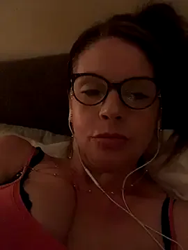 United Kingdom tagged live sex cams