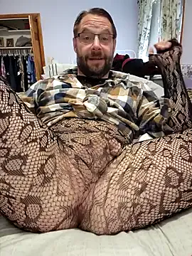 BustyBrunette44 – webcam model profile photo Image 14