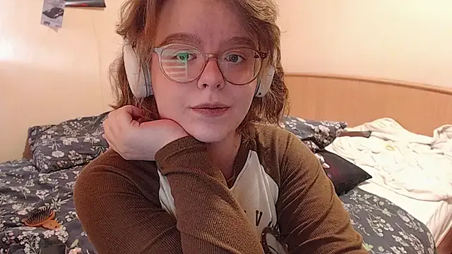 akamilasweetcm101 – webcam model profile photo Image 3