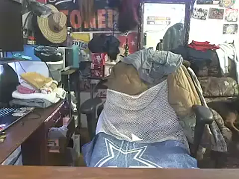 EddieDean – webcam model profile photo Image 12