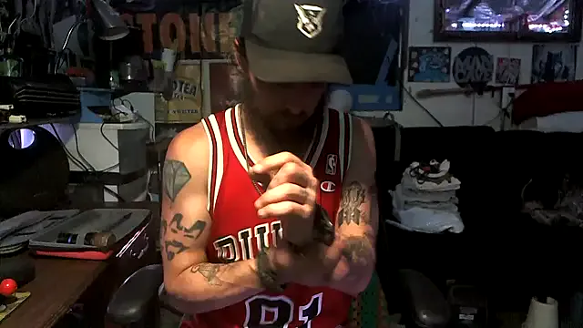 EddieDean – webcam model profile photo Image 8