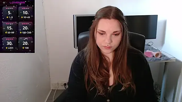 TheDevineMissDeviant – webcam model profile photo Image 13