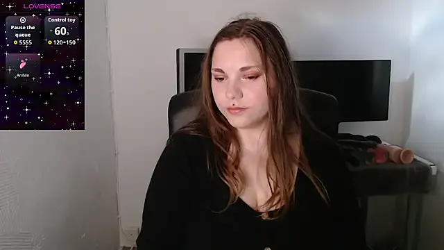 TheDevineMissDeviant – webcam model profile photo Image 16