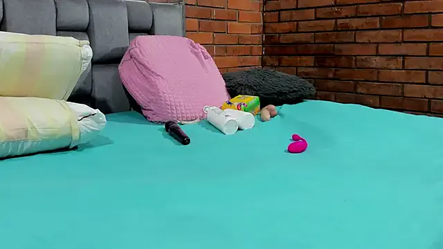 CarleeVelvet – webcam model profile photo Image 3