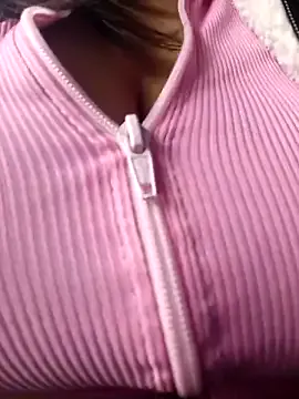 LaytonBox – webcam model profile photo Image 18