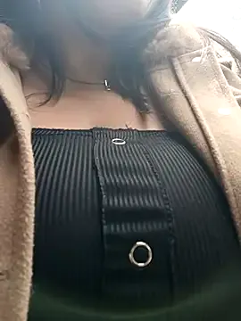 LaytonBox – webcam model profile photo Image 6