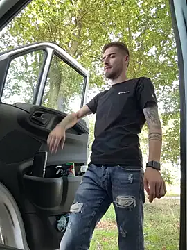 akamilasweetcm101 – webcam model profile photo Image 11