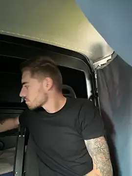 akamilasweetcm101 – webcam model profile photo Image 12