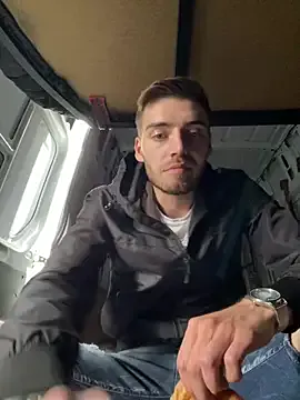 akamilasweetcm101 – webcam model profile photo Image 5