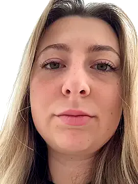 SexyMona – webcam model profile photo Image 19