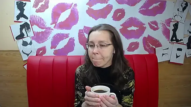 akamilasweetcm101 – webcam model profile photo Image 2