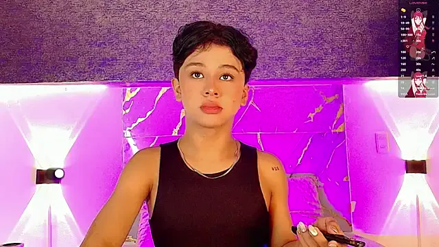 NinaMuller – webcam model profile photo Image 13