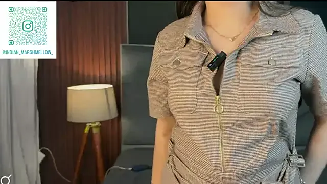 AryaMyers – webcam model profile photo Image 18