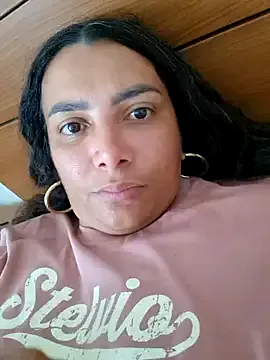 akamilasweetcm101 – webcam model profile photo Image 5