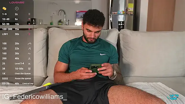 ItsEmmaFrost – webcam model profile photo Image 14