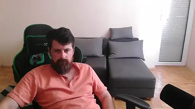 YourScarlettSweetheart – webcam model profile photo Image 11