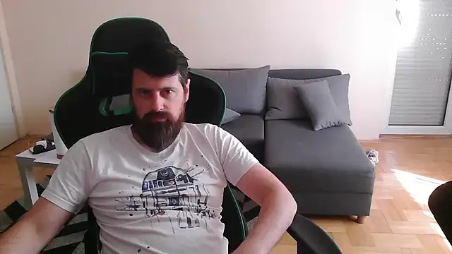 YourScarlettSweetheart – webcam model profile photo Image 13