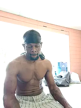 Latinadulcemami – webcam model profile photo Image 3