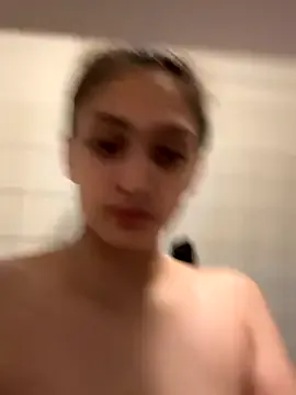 Spunstud webcam show Image 4