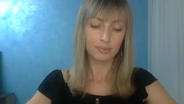 akamilasweetcm101 – webcam model profile photo Image 3