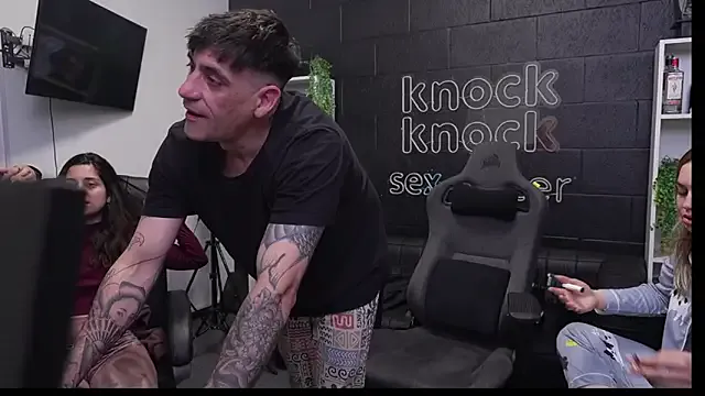 Jessas – webcam model profile photo Image 18