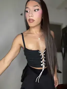 BlackSilkQueen – webcam model profile photo Image 2