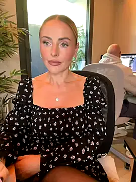 PrincessPlee – webcam model profile photo Image 18